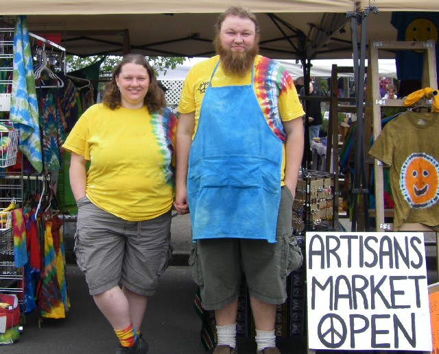 Erik and Amanda at the Gresham Farmers Market in 2008.